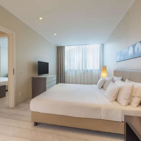 Hotel Nh Collection Center 4*