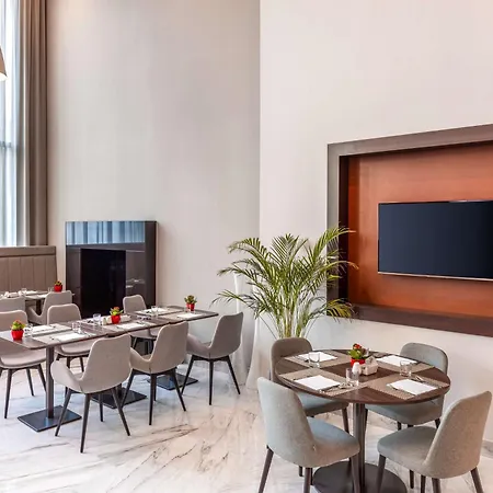 Hotell Nh Collection Center