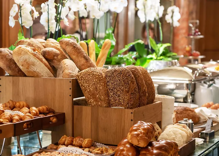 Nh Collection Center Отель Будапешт