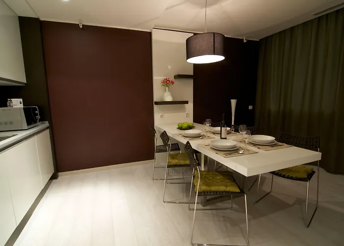 Отель Nh Collection Center 4*