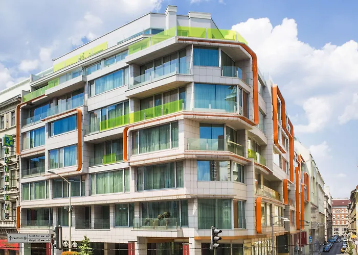 Отель Nh Collection Center