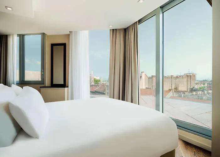 Nh Collection Center Отель 4*