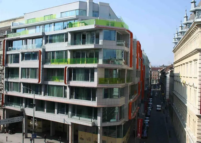 Nh Collection Center 4* Будапешт