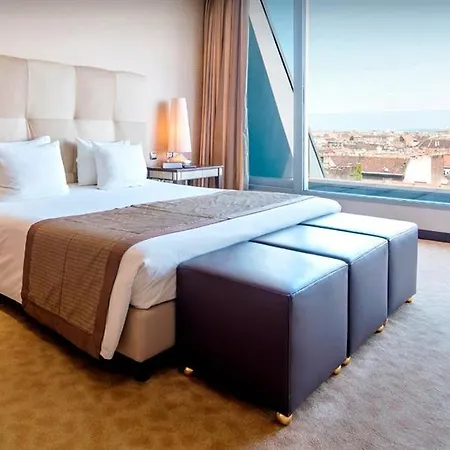 Hotel Nh Collection Center