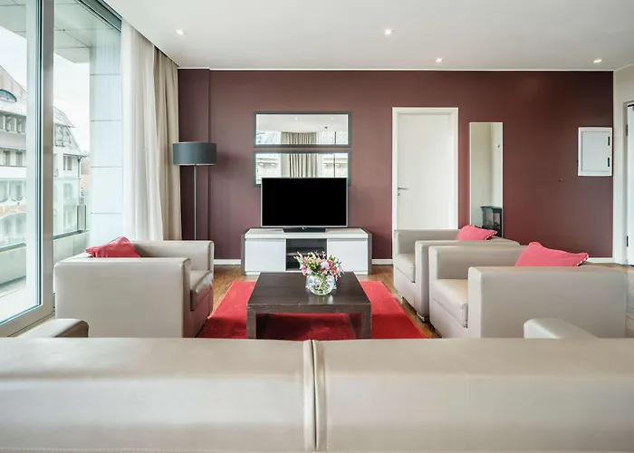 Nh Collection Center Hotell 4*
