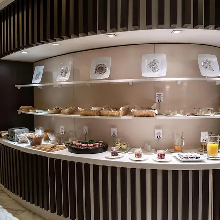 Nh Collection Center Отель 4*