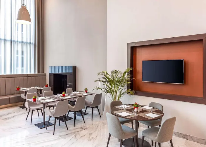 호텔 Nh Collection Center